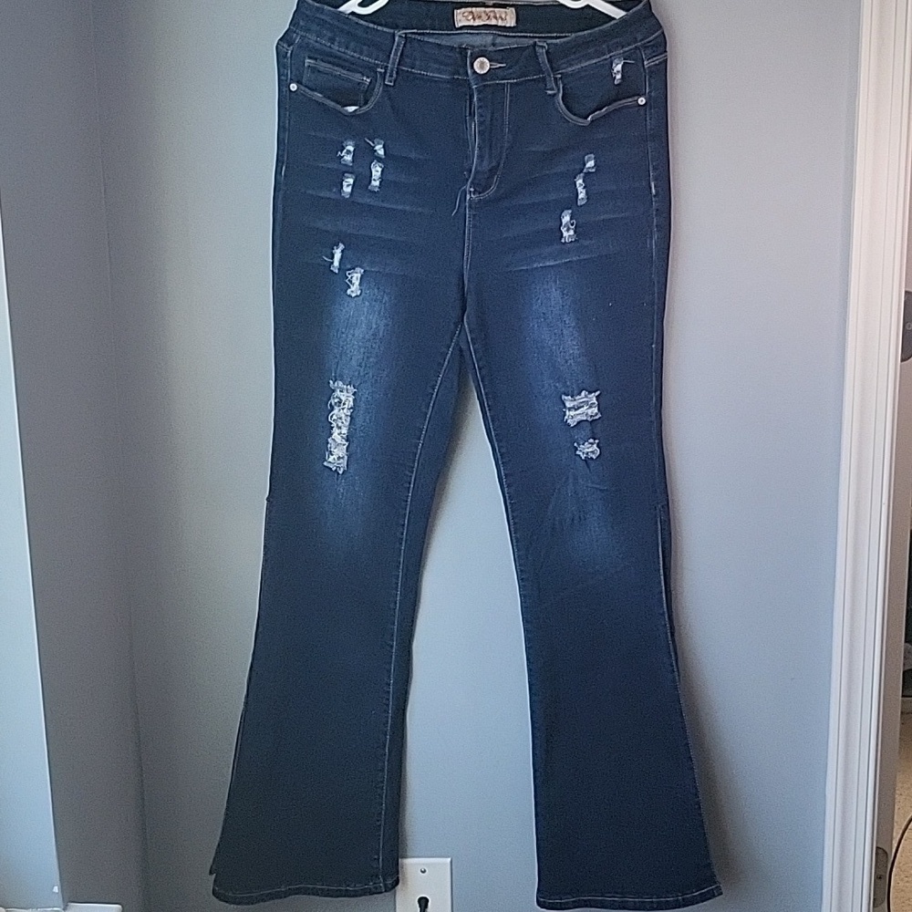 Elite Jeans distressed and slit knee to floor. Size 11/12